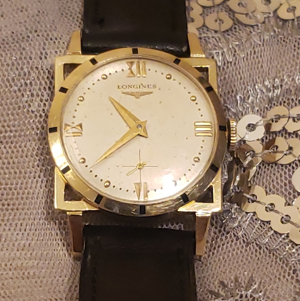 Vintage Longines men’s wristwatch made in 1953.